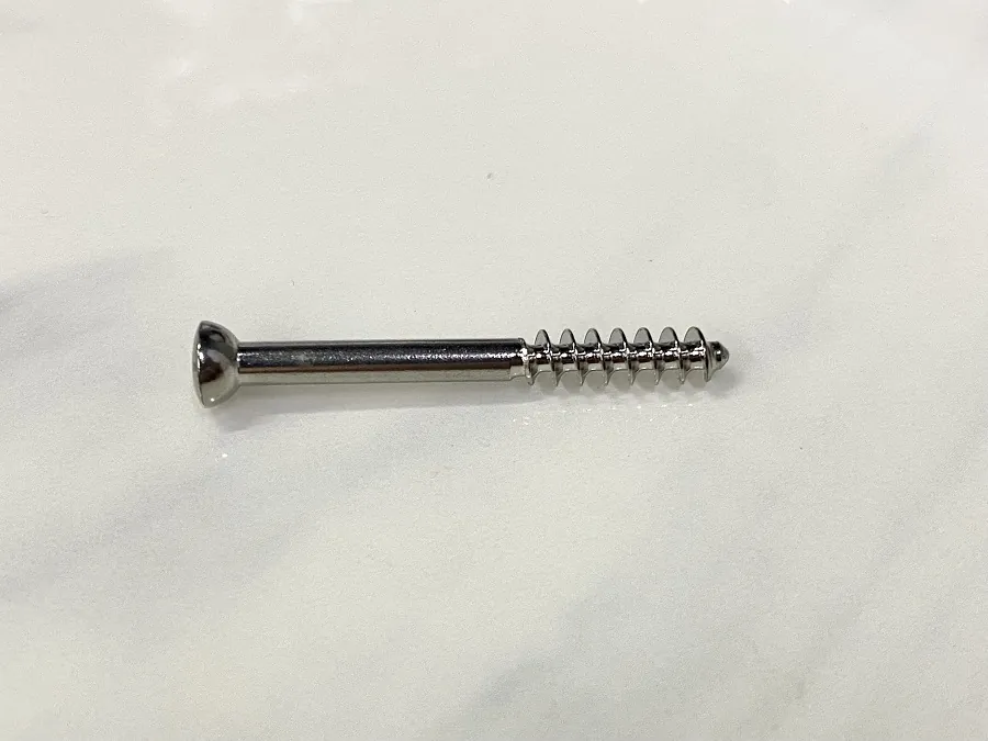 Cancellous Screw Half-threaded